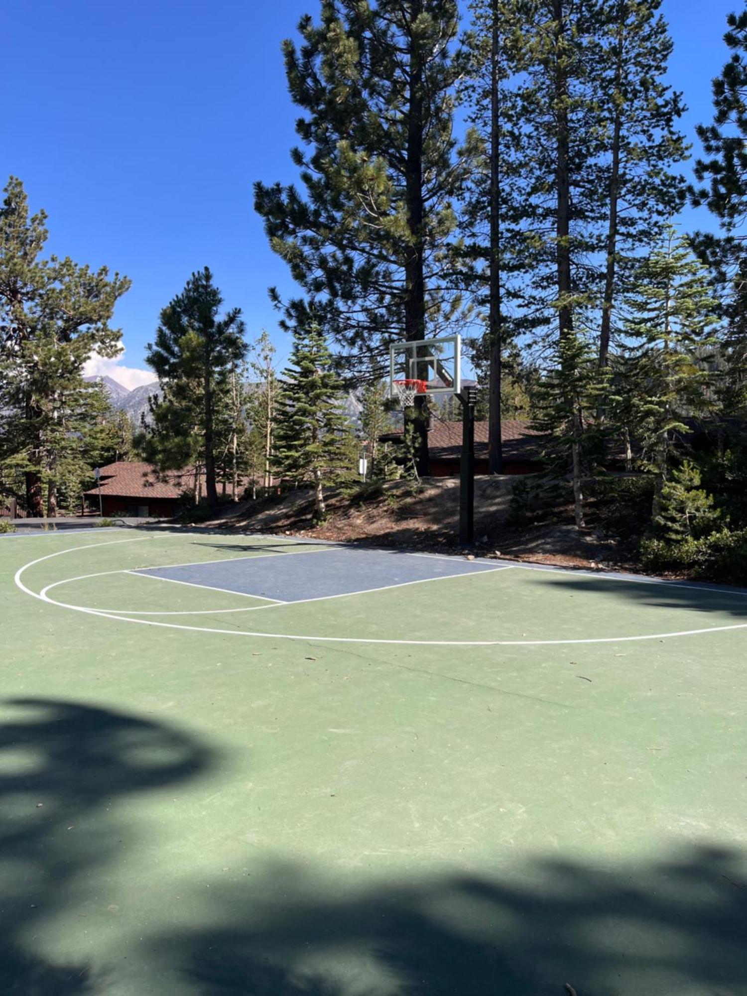 Tastefully Remodeled Condo At Mammoth Ski & Racquet Club, Hot Tub, Garage, 10 Min Walk To Ski Lifts Μαμούθ Λέικς Εξωτερικό φωτογραφία