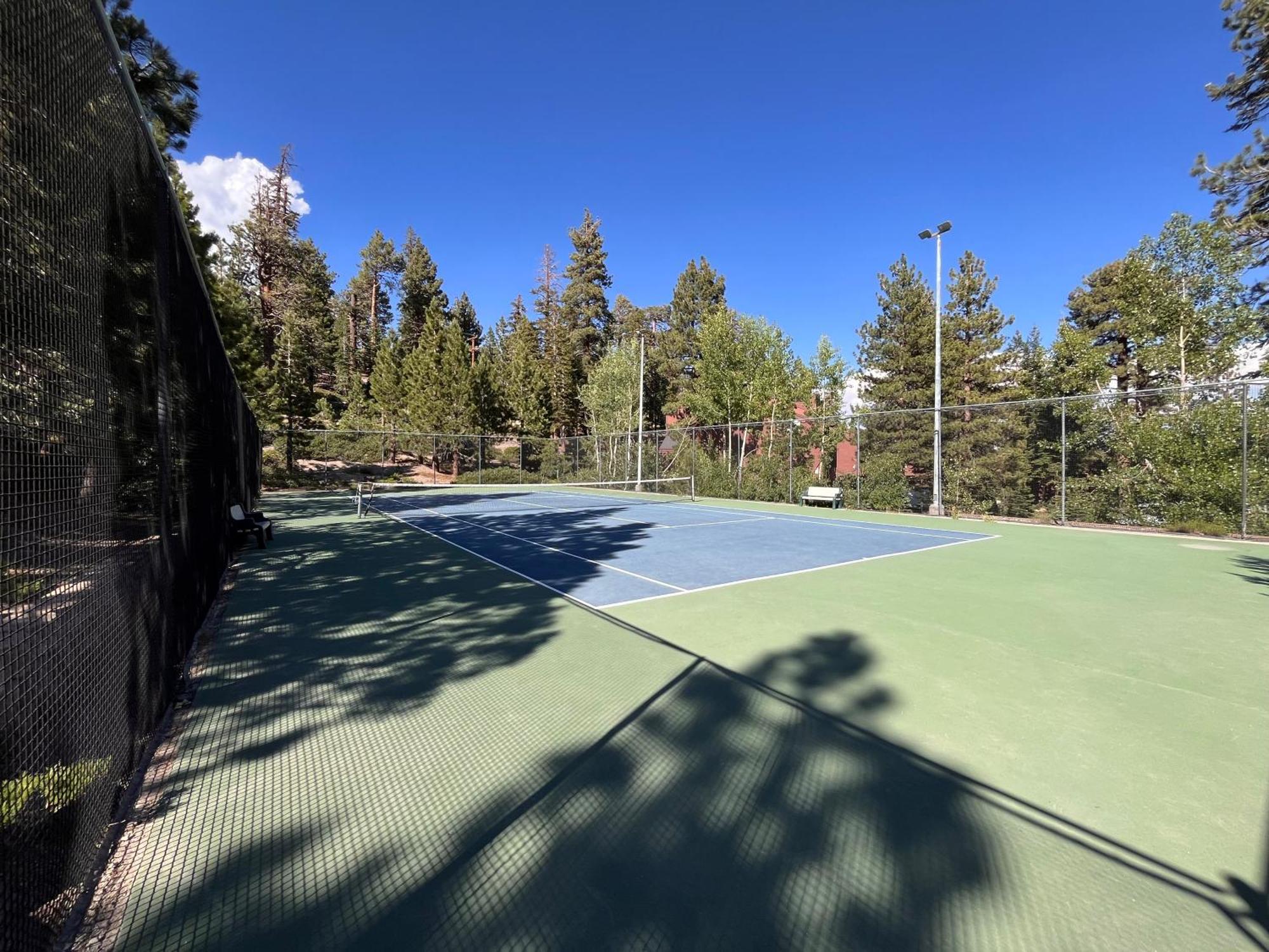 Tastefully Remodeled Condo At Mammoth Ski & Racquet Club, Hot Tub, Garage, 10 Min Walk To Ski Lifts Μαμούθ Λέικς Εξωτερικό φωτογραφία