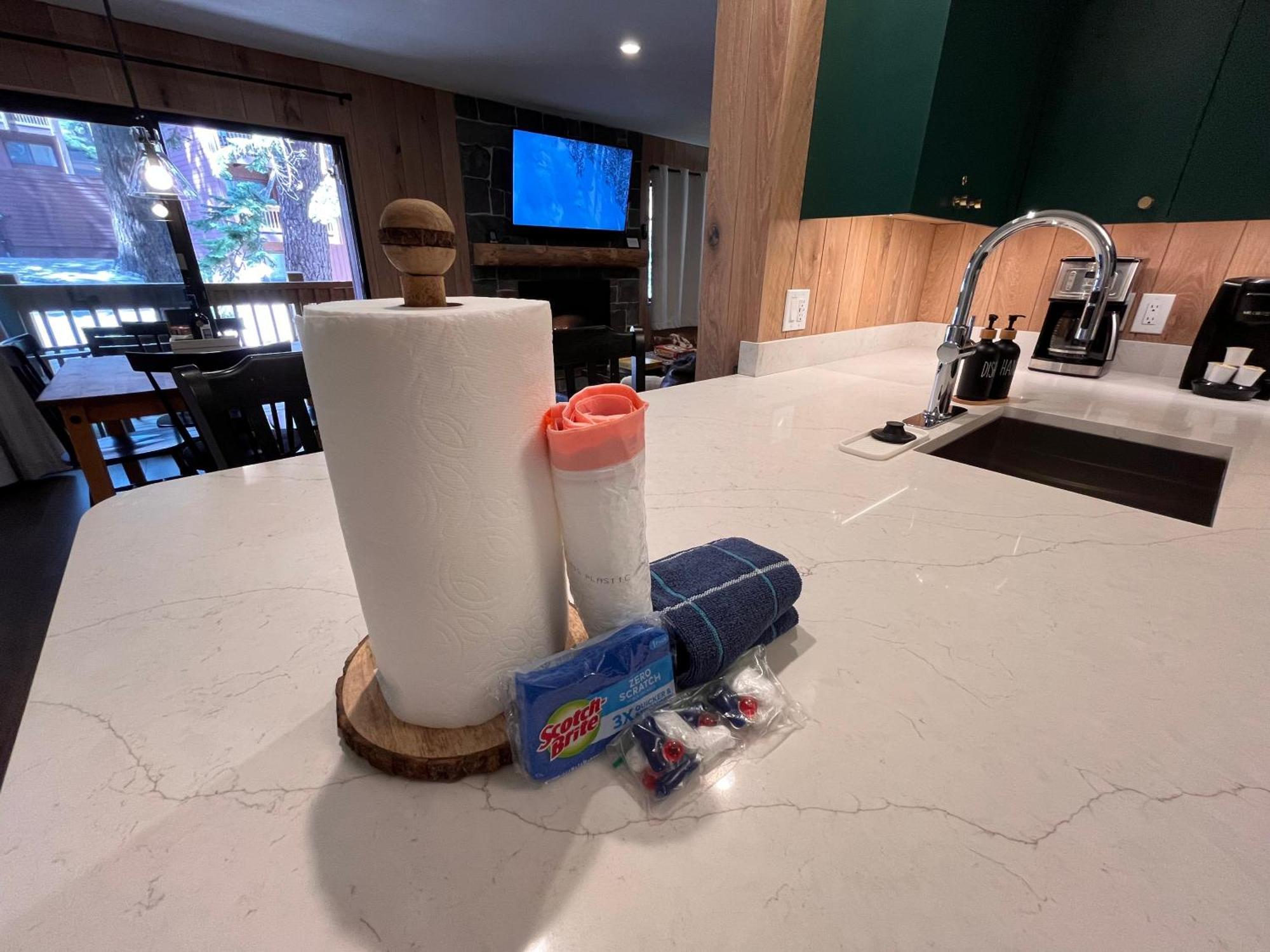 Tastefully Remodeled Condo At Mammoth Ski & Racquet Club, Hot Tub, Garage, 10 Min Walk To Ski Lifts Μαμούθ Λέικς Εξωτερικό φωτογραφία