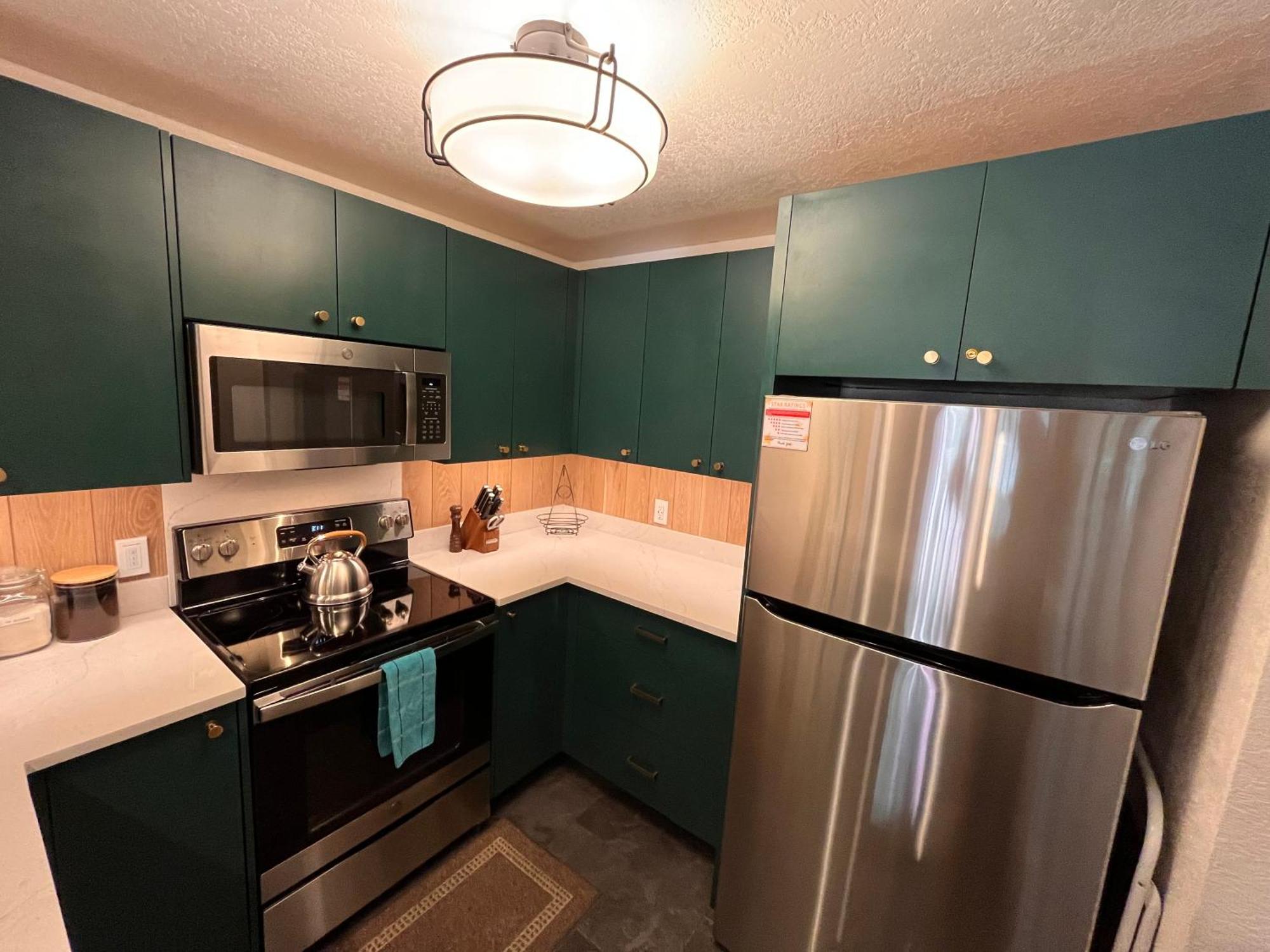 Tastefully Remodeled Condo At Mammoth Ski & Racquet Club, Hot Tub, Garage, 10 Min Walk To Ski Lifts Μαμούθ Λέικς Εξωτερικό φωτογραφία